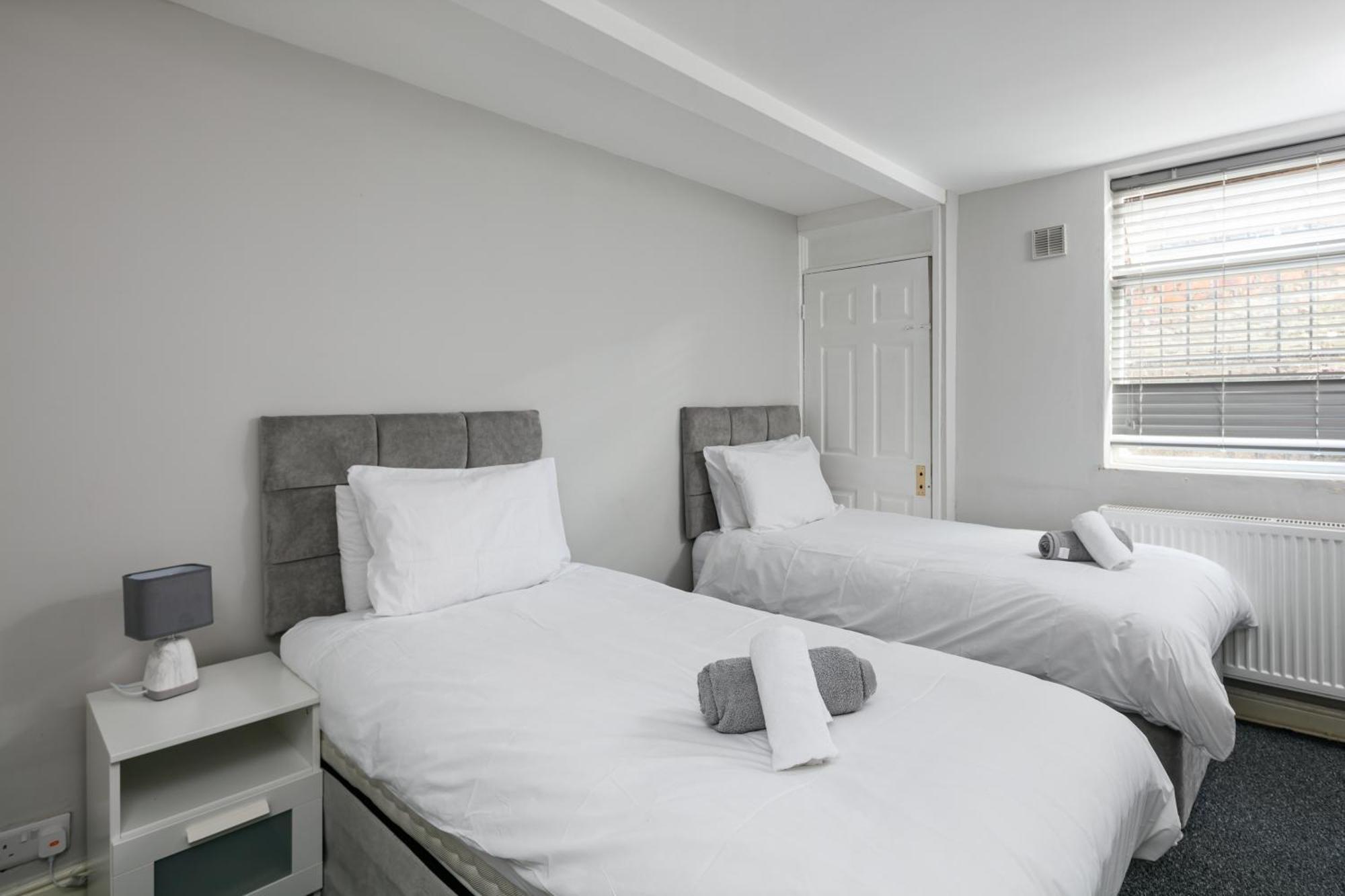 Benoit Apartments Манчестер Екстер'єр фото